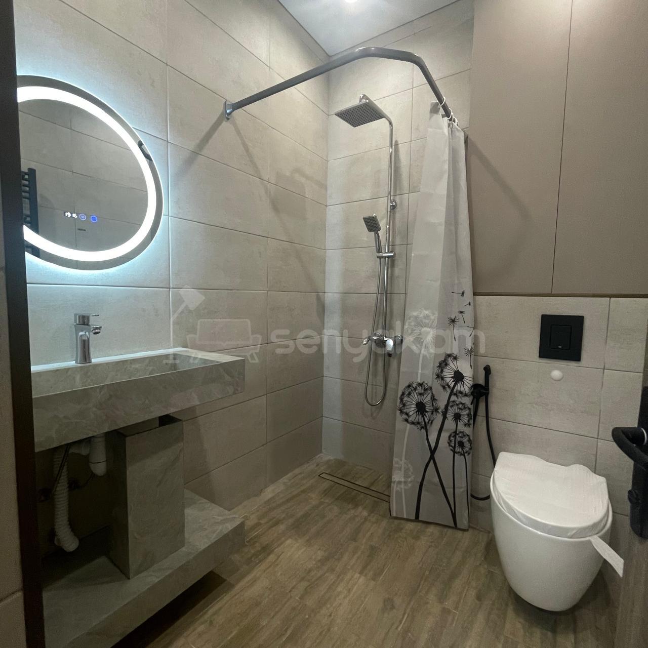 2 Սենյականոց Բնակարան Նորակառույցում, 70քմ, 9/14 հարկ, Դիզայներական Վերանորոգված, Կահավորված, Արևկող