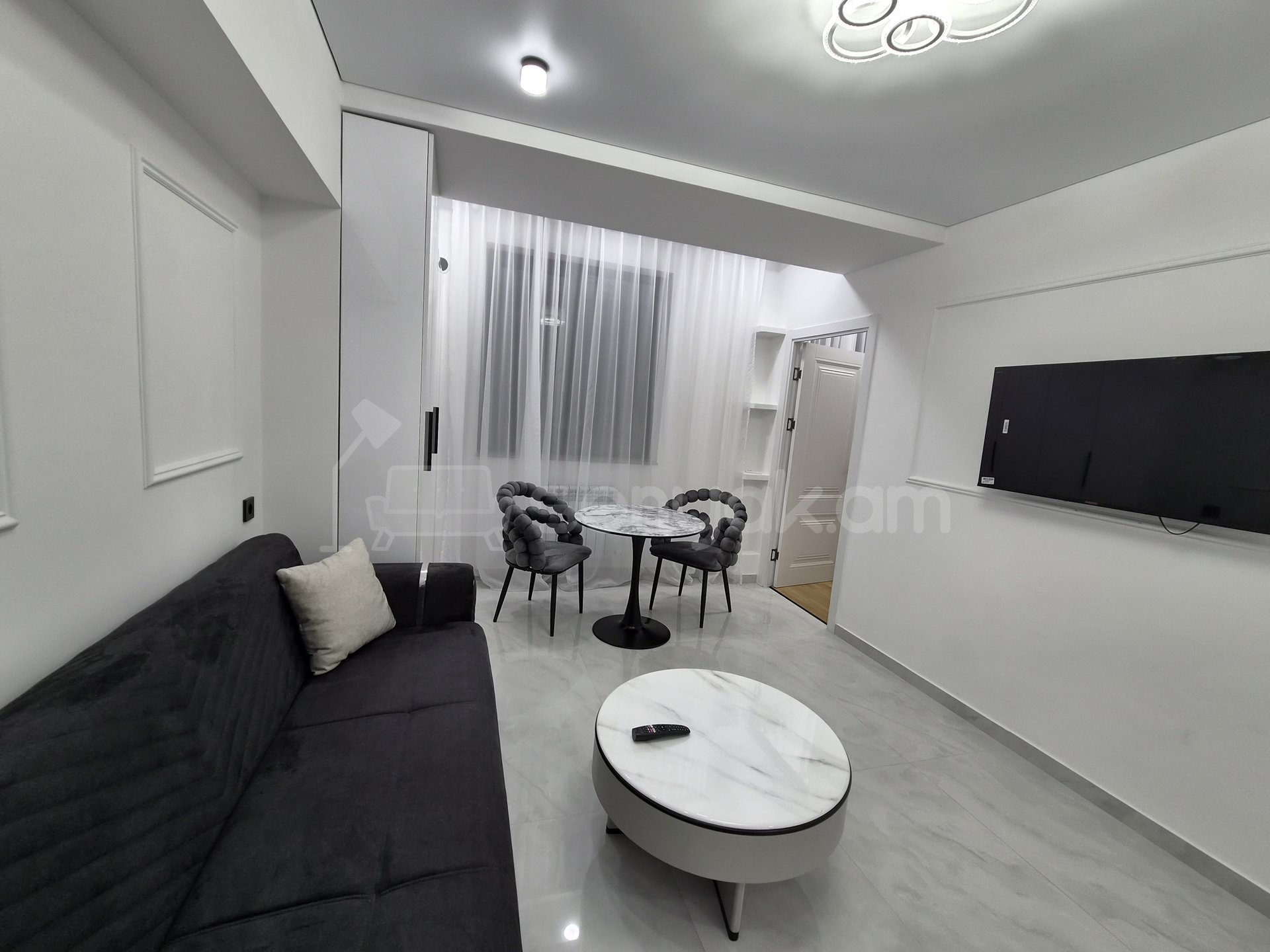 2 Սենյականոց Բնակարան, 36քմ, 12/14 հարկ, Դիզայներական Վերանորոգված
