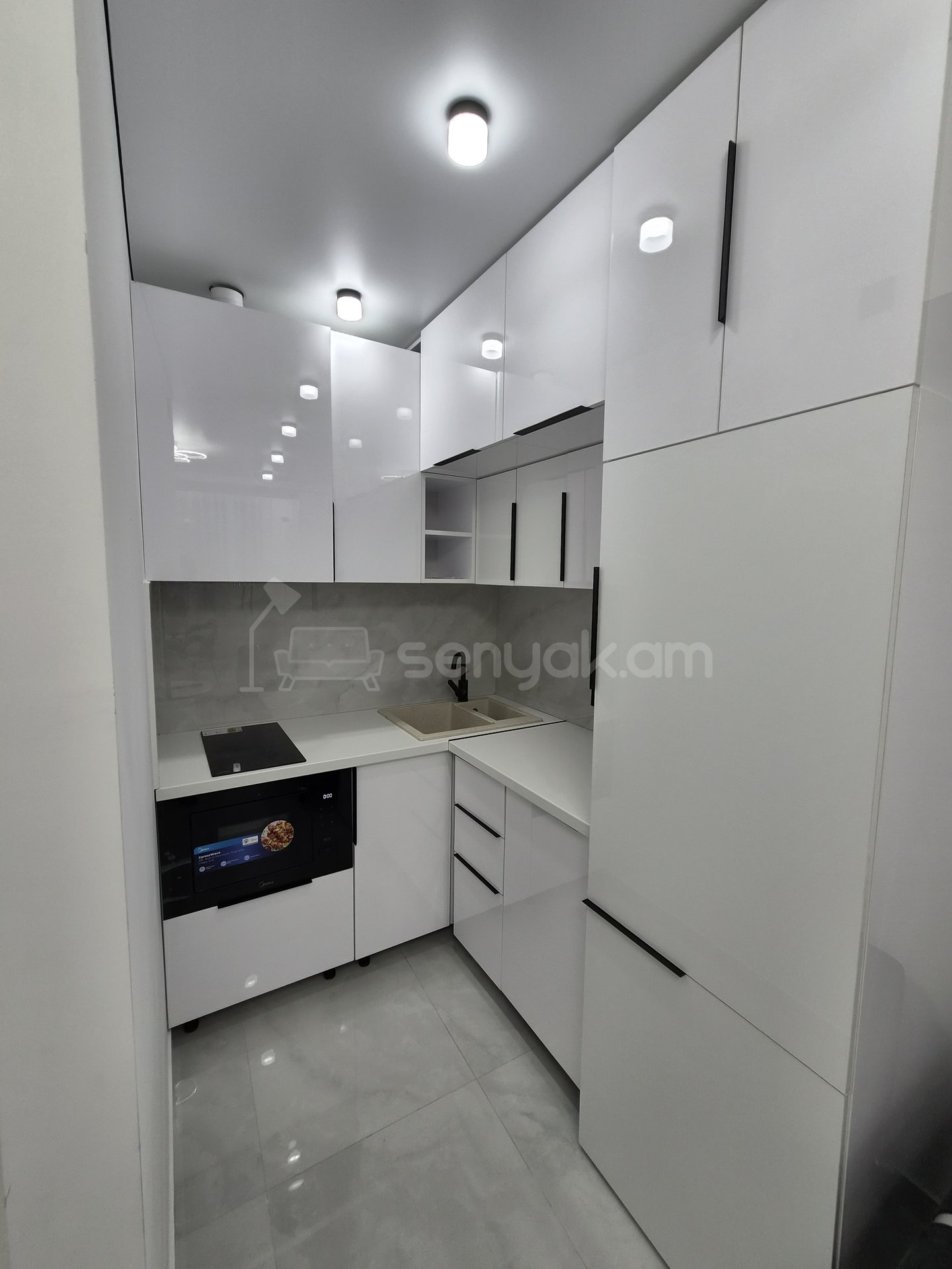 2 Սենյականոց Բնակարան, 36քմ, 12/14 հարկ, Դիզայներական Վերանորոգված