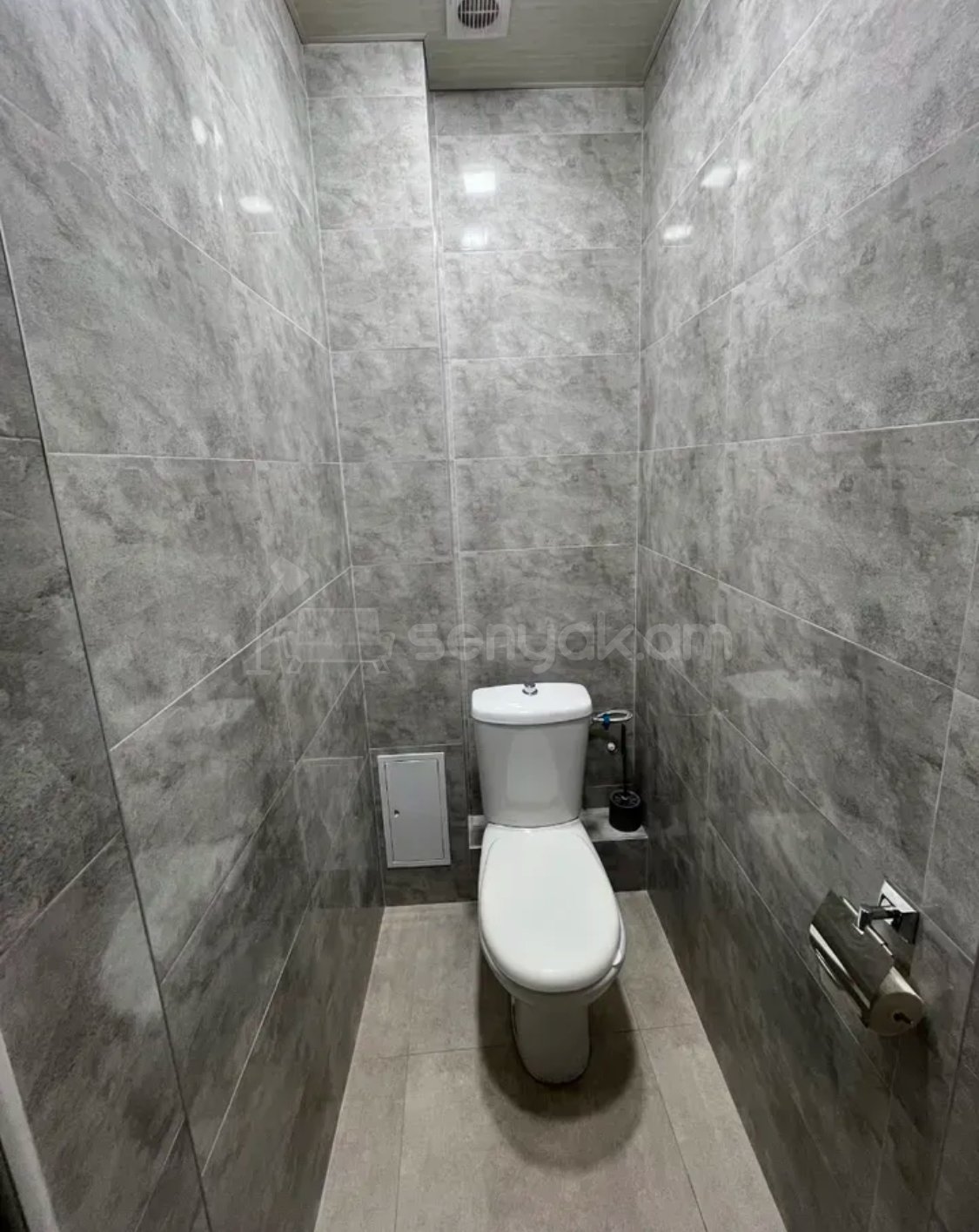 4 Սենյականոց Բնակարան Քարե Շենքում, 95քմ, 4/5 հարկ, Կապիտալ Վերանորոգված, Կահավորված