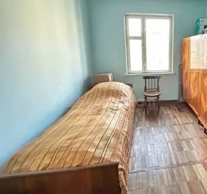 3 Սենյականոց Բնակարան, 80քմ, 8/9 հարկ, Պետական Վիճակում