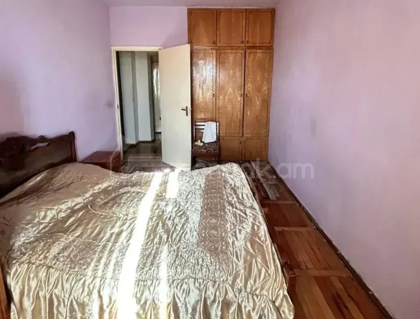 3 Սենյականոց Բնակարան, 80քմ, 8/9 հարկ, Պետական Վիճակում
