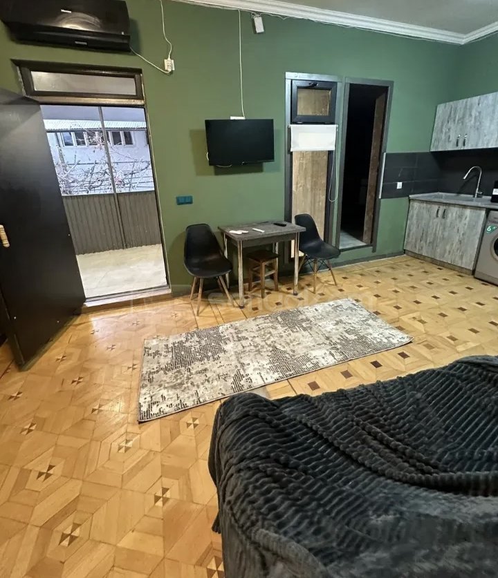 2 Սենյականոց Բնակարան Քարե Շենքում, 48քմ, 2/2 հարկ, Կապիտալ Վերանորոգված, Կահավորված