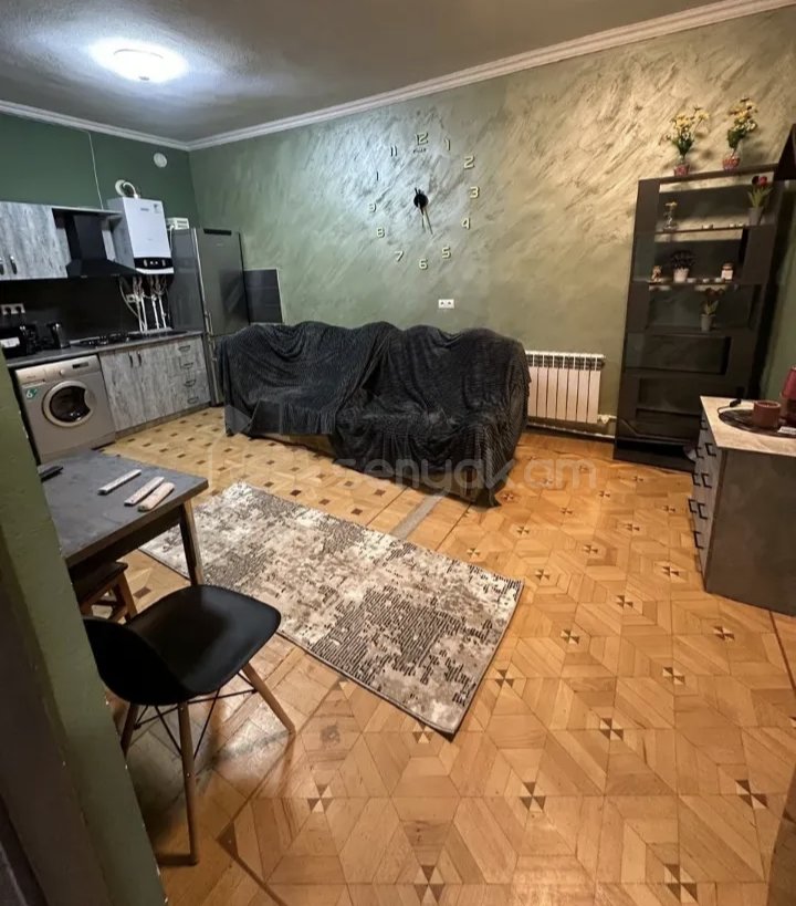 2 Սենյականոց Բնակարան Քարե Շենքում, 48քմ, 2/2 հարկ, Կապիտալ Վերանորոգված, Կահավորված