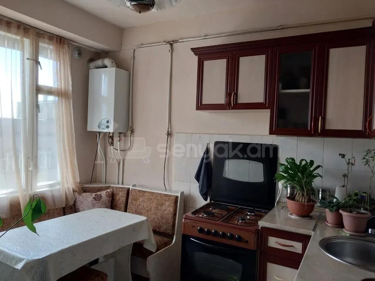 1 Սենյականոց Բնակարան, 44քմ, 10/12 հարկ, Կոսմետիկ Վերանորոգված