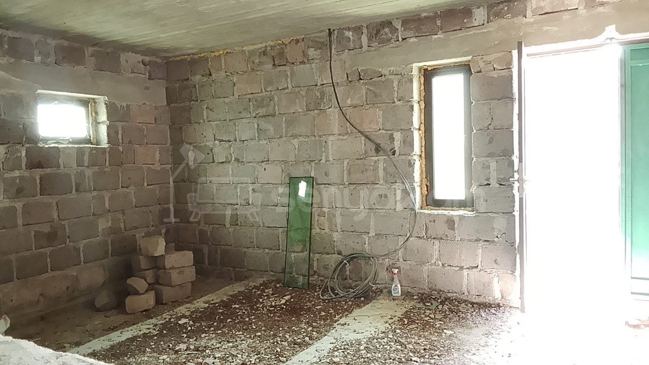 8 Սենյականոց Սեփական Տուն, 570քմ
