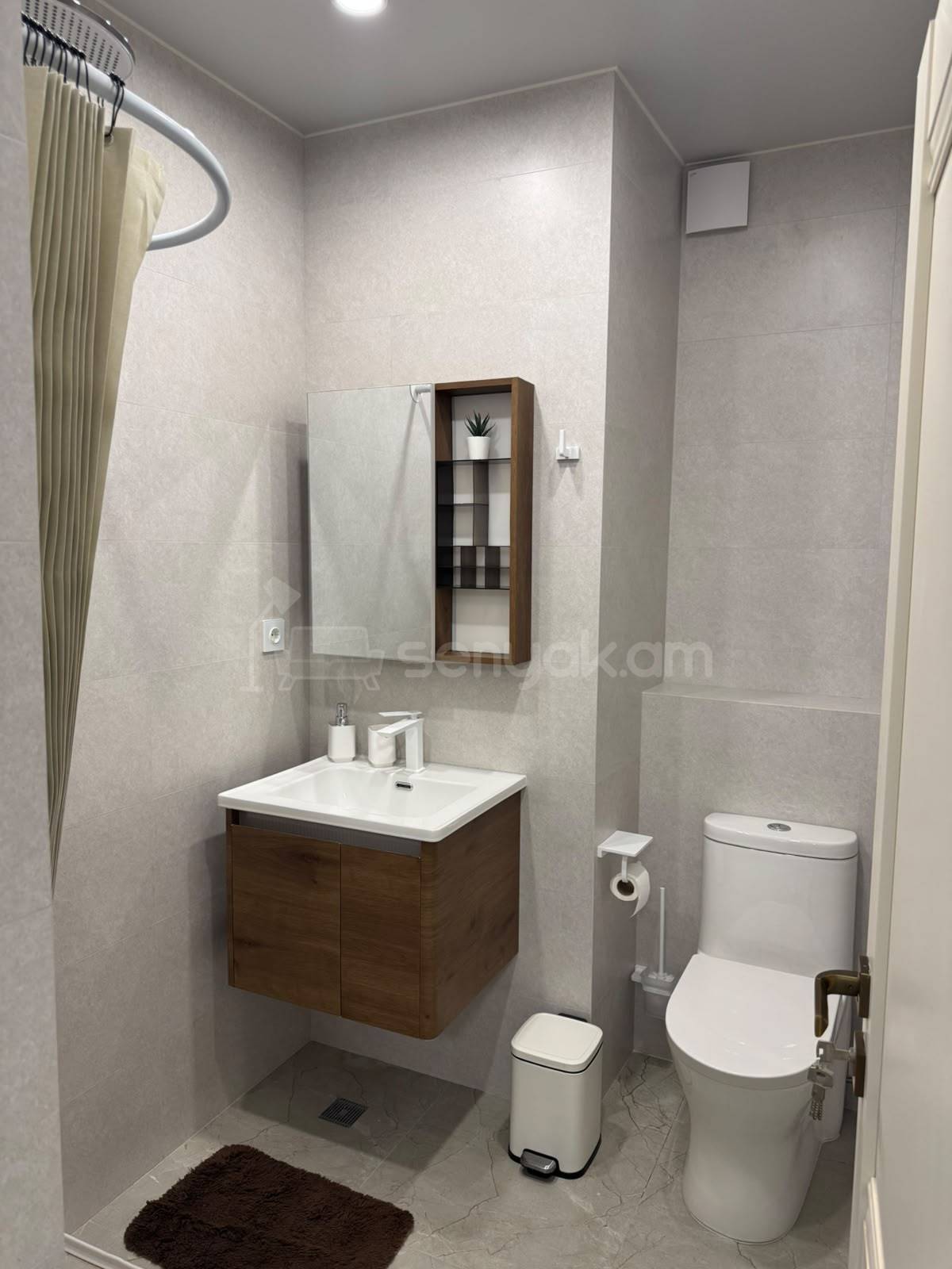 3 Սենյականոց Բնակարան Նորակառույցում, 110քմ, 10/12 հարկ, Կապիտալ Վերանորոգված, Կահավորված, Արևկող
