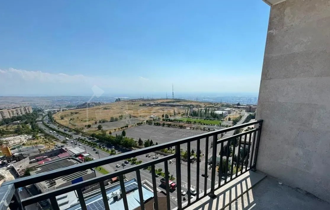 4 Սենյականոց Բնակարան Նորակառույցում, 105քմ, 13/16 հարկ, Զրոյական Վիճակում