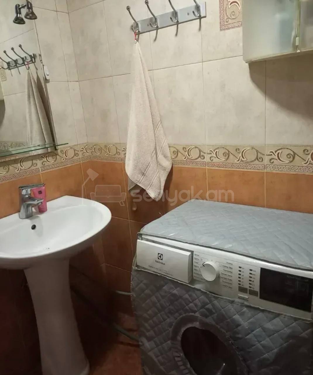 2 Սենյականոց Բնակարան Քարե Շենքում, 43քմ, 1/5 հարկ, Կապիտալ Վերանորոգված