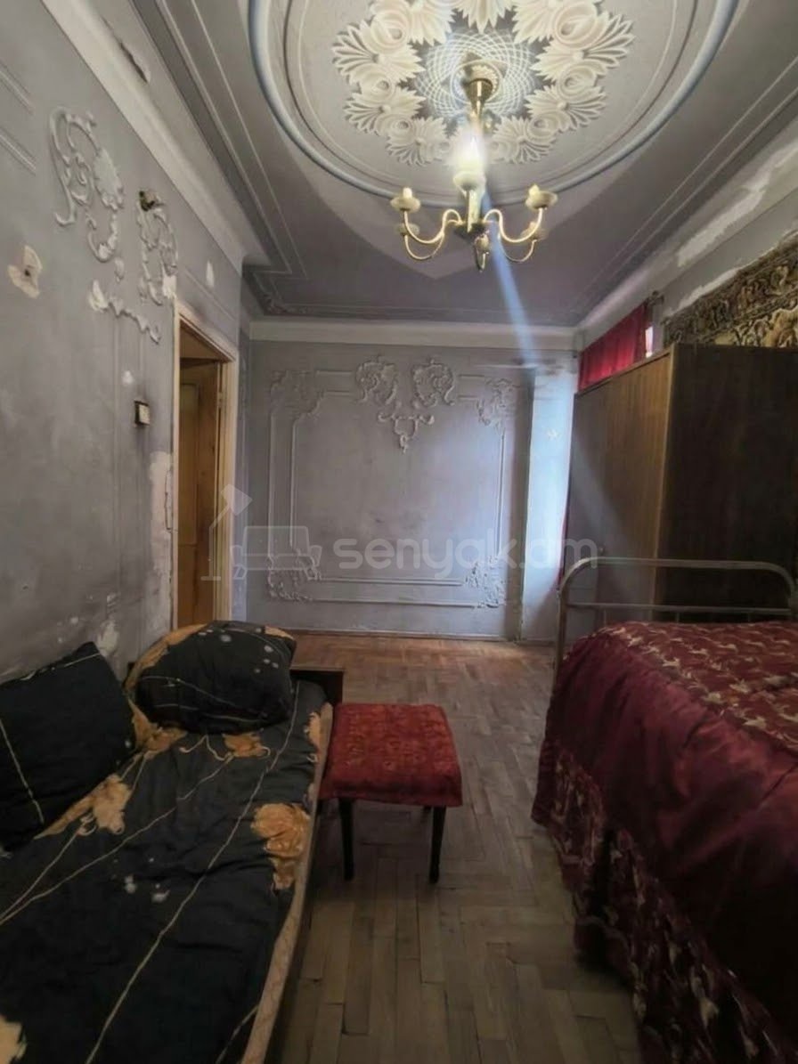 4 Սենյականոց Բնակարան, 75քմ, 5/9 հարկ, Պետական Վիճակում