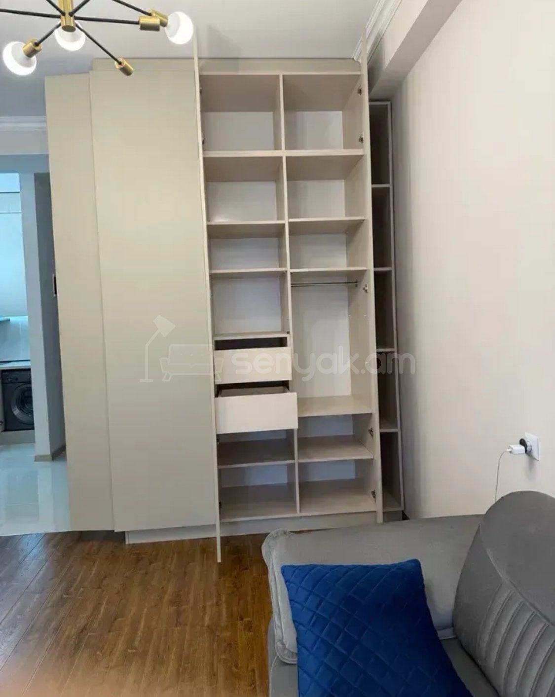 2 Սենյականոց Բնակարան Նորակառույցում, 48քմ, 6/9 հարկ, Կապիտալ Վերանորոգված, Կահավորված