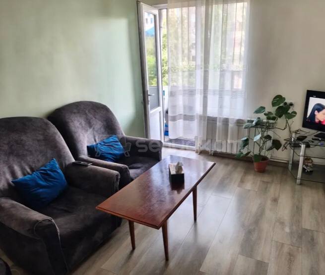 4 Սենյականոց Բնակարան Քարե Շենքում, 90քմ, 5/5 հարկ, Կոսմետիկ Վերանորոգված