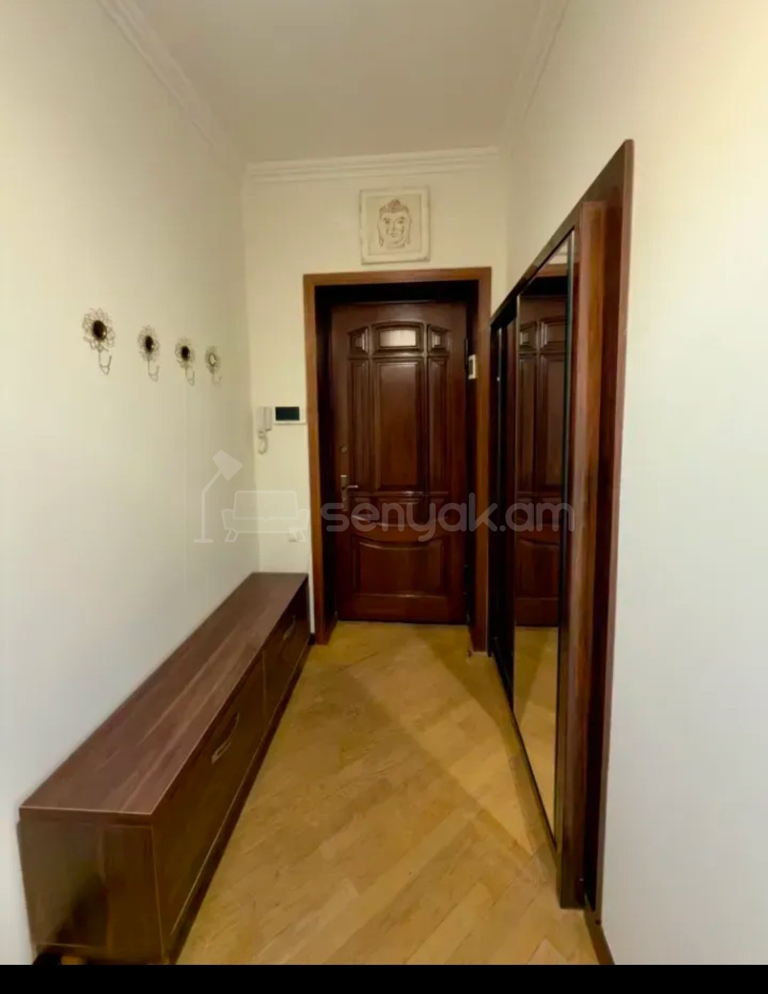 3 Սենյականոց Բնակարան Քարե Շենքում, 83քմ, 2/5 հարկ, Կապիտալ Վերանորոգված