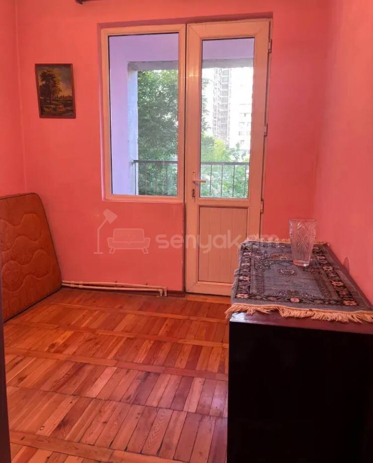 3 Սենյականոց Բնակարան, 74քմ, 3/9 հարկ, Կոսմետիկ Վերանորոգված