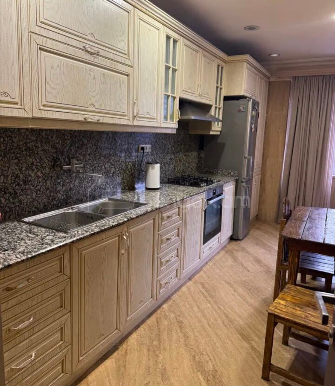3 Սենյականոց Բնակարան, 72քմ, 3/9 հարկ, Կապիտալ Վերանորոգված, Կահավորված, Արևկող