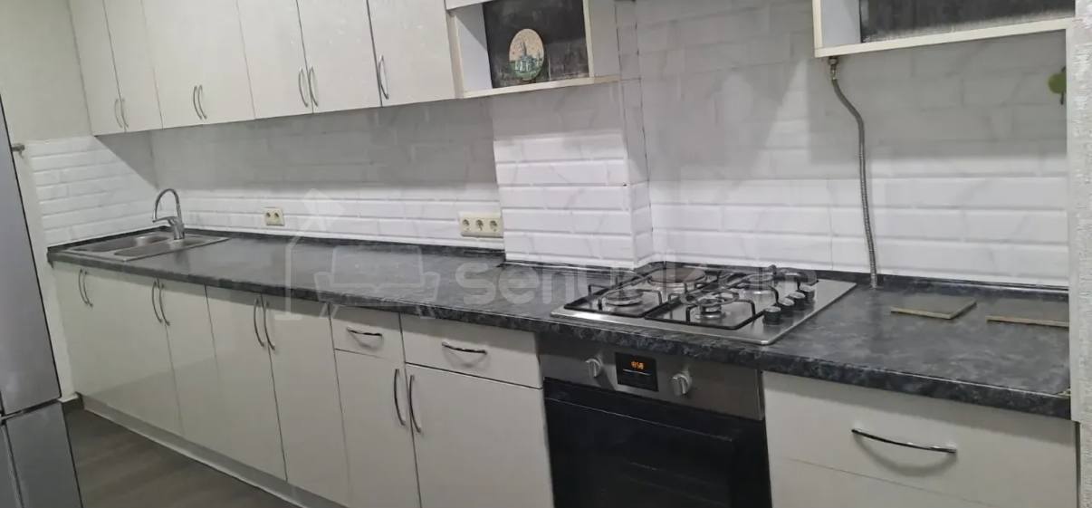 4 Սենյականոց Բնակարան, 92քմ, 1/12 հարկ, Կապիտալ Վերանորոգված