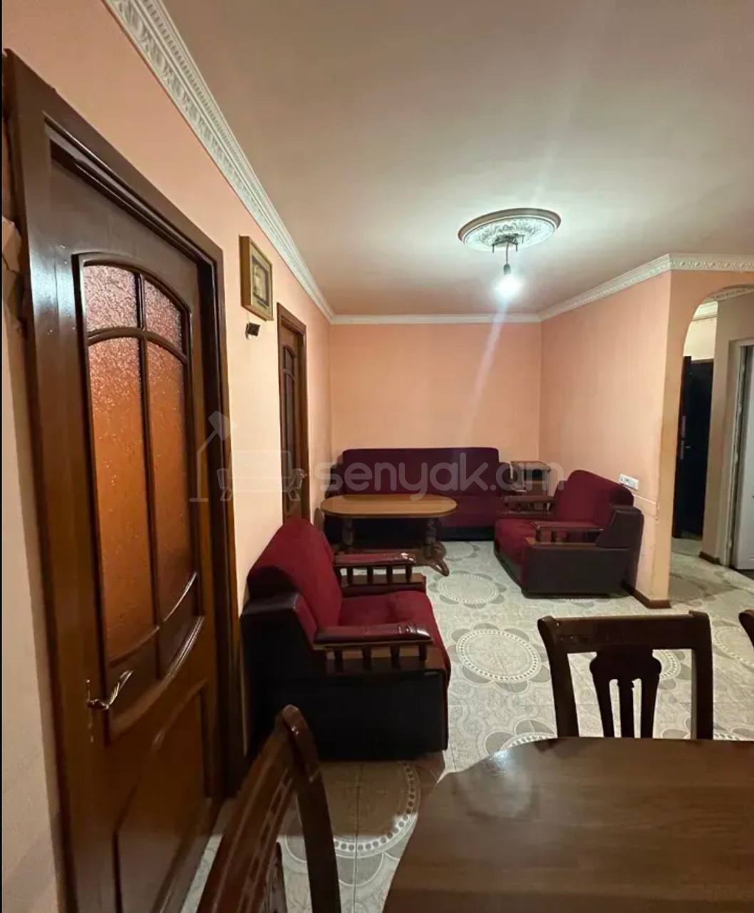 3 Սենյականոց Բնակարան Քարե Շենքում, 43քմ, 3/5 հարկ, Կապիտալ Վերանորոգված