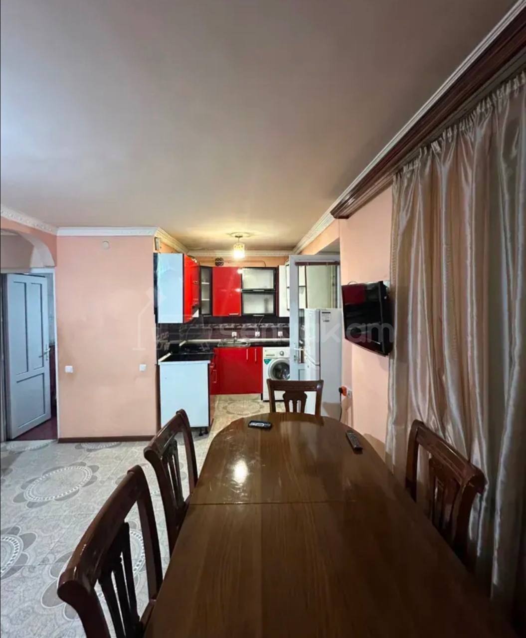3 Սենյականոց Բնակարան Քարե Շենքում, 43քմ, 3/5 հարկ, Կապիտալ Վերանորոգված