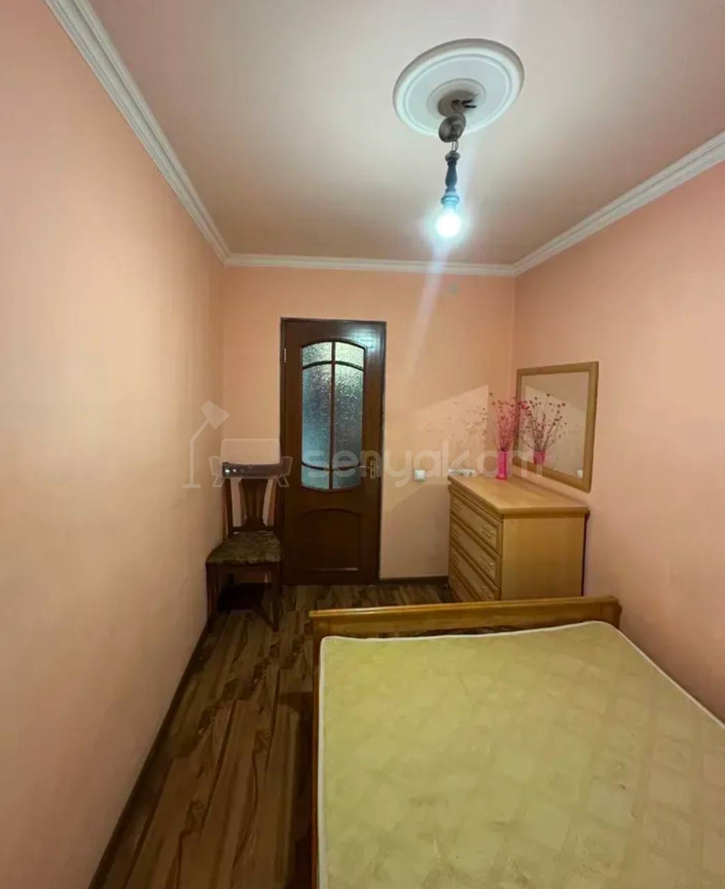 3 Սենյականոց Բնակարան Քարե Շենքում, 43քմ, 3/5 հարկ, Կապիտալ Վերանորոգված