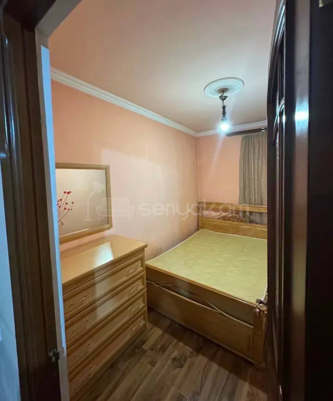 3 Սենյականոց Բնակարան Քարե Շենքում, 43քմ, 3/5 հարկ, Կապիտալ Վերանորոգված