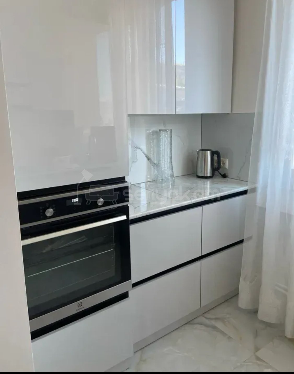 3 Սենյականոց Բնակարան, 80քմ, 4/9 հարկ, Կապիտալ Վերանորոգված, Կահավորված, Արևկող
