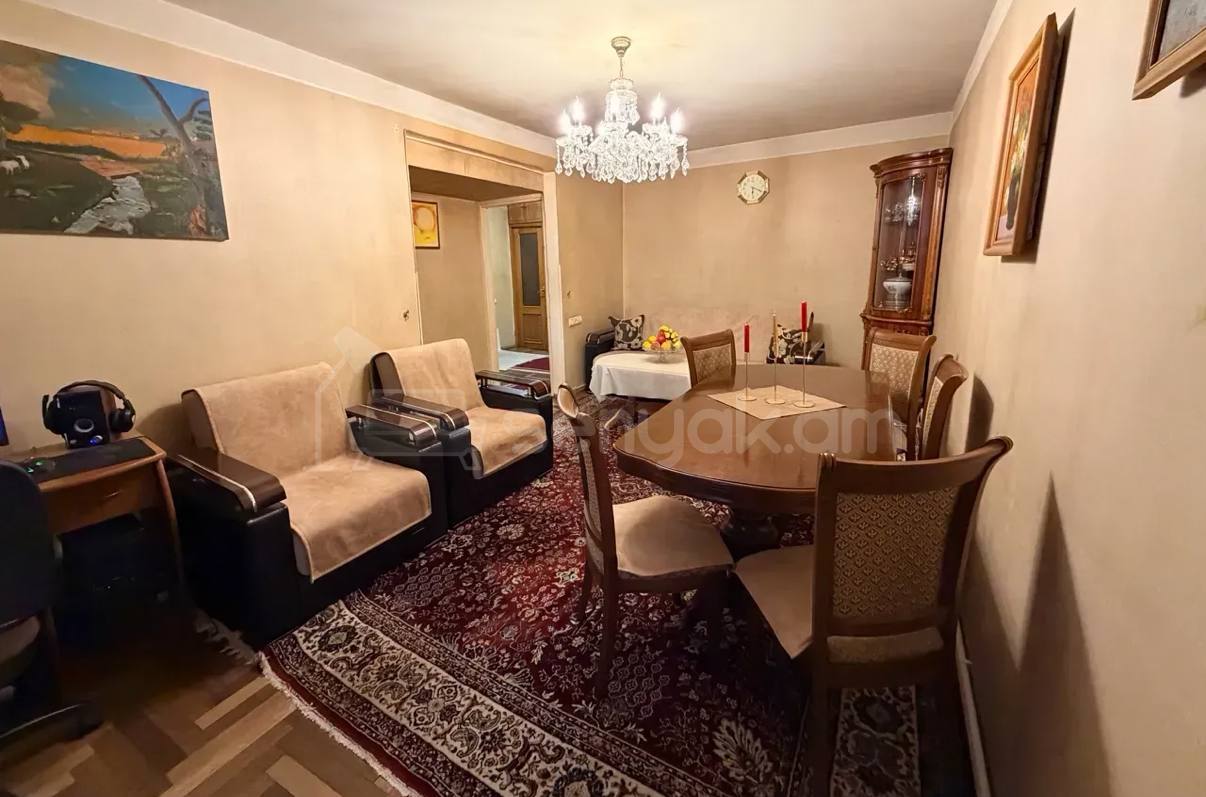2 Սենյականոց Բնակարան, 51քմ, 2/5 հարկ, Կոսմետիկ Վերանորոգված