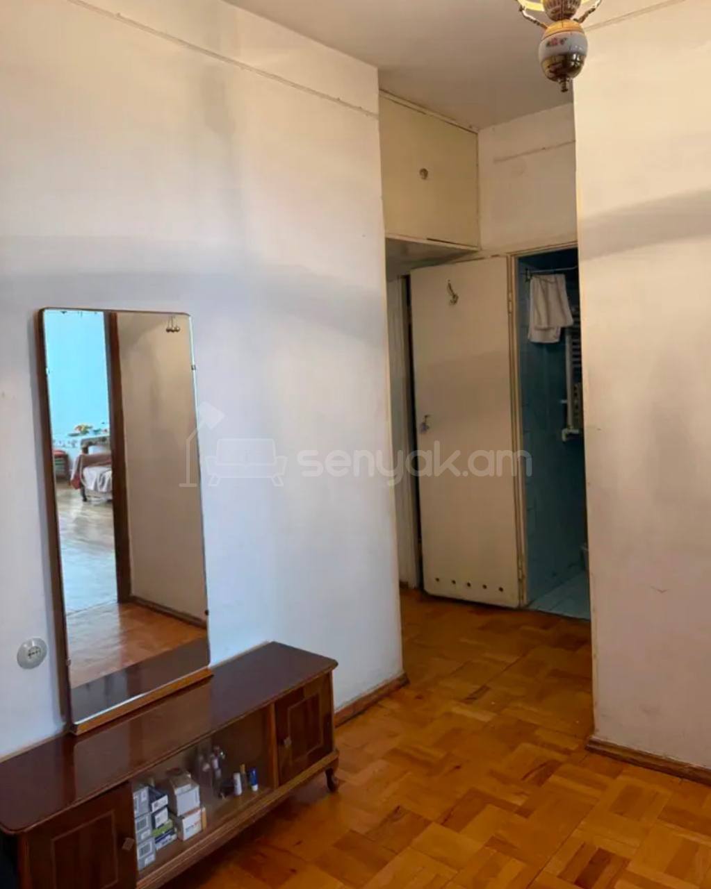 2 Սենյականոց Բնակարան Քարե Շենքում, 65քմ, 5/5 հարկ, Կապիտալ Վերանորոգված, Կահավորված, Արևկող