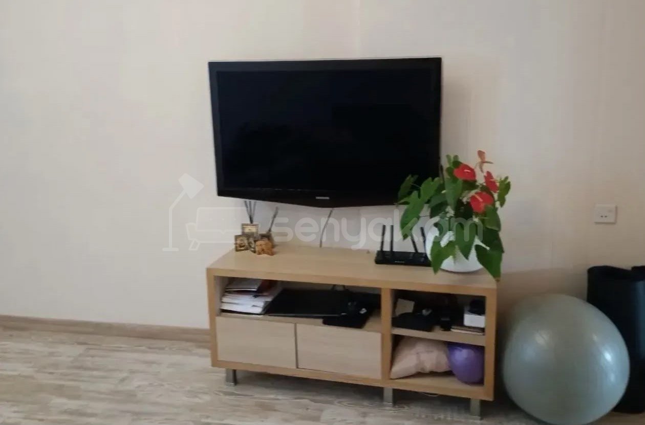 2 Սենյականոց Բնակարան Քարե Շենքում, 80քմ, 2/5 հարկ, Կոսմետիկ Վերանորոգված, Կահավորված, Արևկող