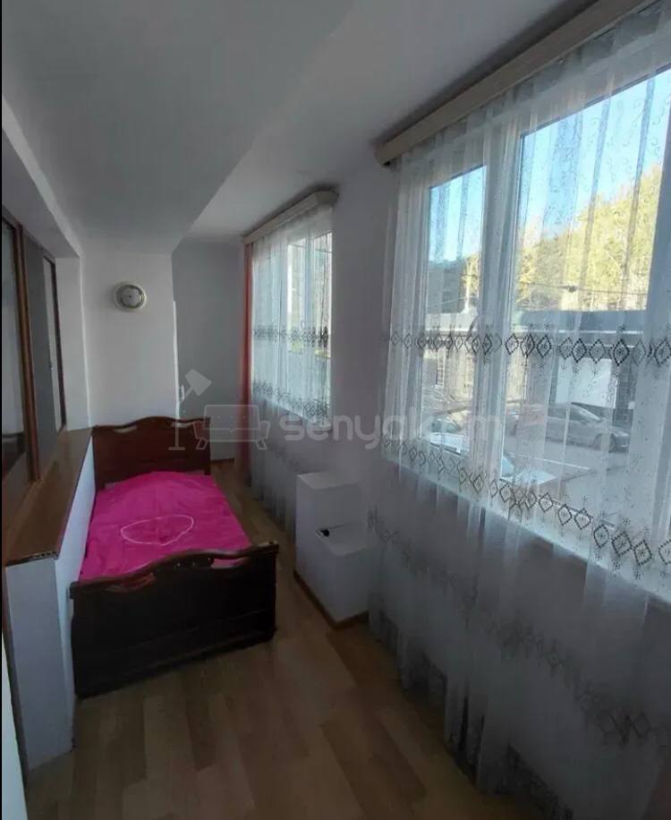 3 Սենյականոց Բնակարան, 70քմ, 2/12 հարկ, Կոսմետիկ Վերանորոգված, Կահավորված