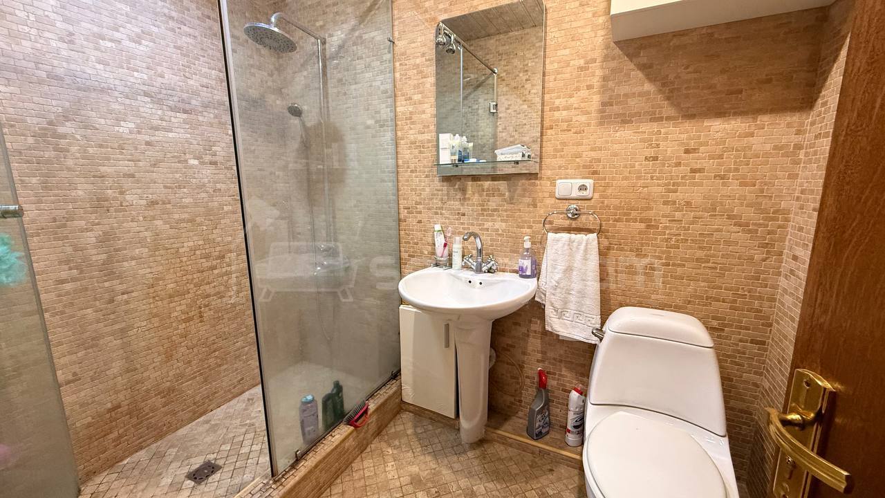 5 Սենյականոց Բնակարան Նորակառույցում, 234քմ, 9/9 հարկ, Կապիտալ Վերանորոգված
