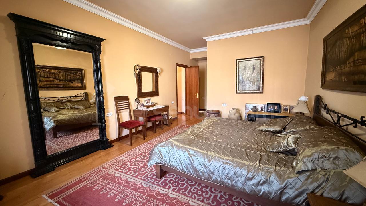 5 Սենյականոց Բնակարան Նորակառույցում, 234քմ, 9/9 հարկ, Կապիտալ Վերանորոգված