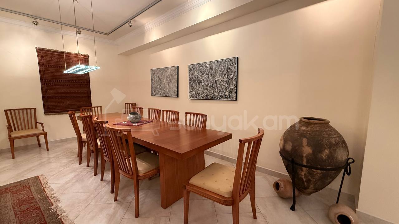 5 Սենյականոց Բնակարան Նորակառույցում, 233քմ, 6/9 հարկ, Կապիտալ Վերանորոգված