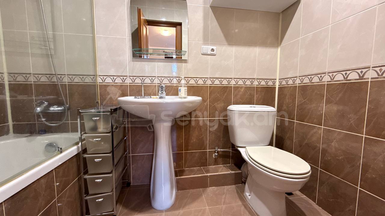 5 Սենյականոց Բնակարան Նորակառույցում, 233քմ, 6/9 հարկ, Կապիտալ Վերանորոգված