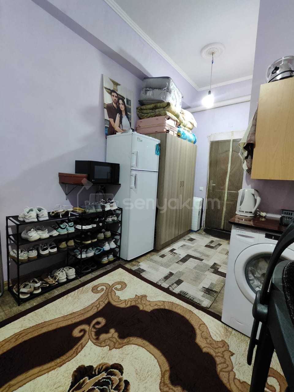 1 Սենյականոց Բնակարան Քարե Շենքում, 18քմ, 2/4 հարկ, Կոսմետիկ Վերանորոգված