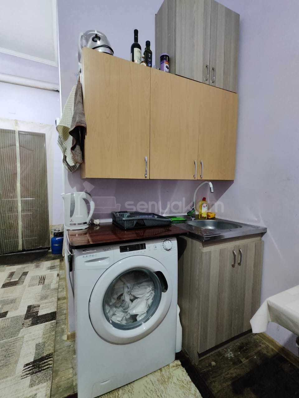 1 Սենյականոց Բնակարան Քարե Շենքում, 18քմ, 2/4 հարկ, Կոսմետիկ Վերանորոգված