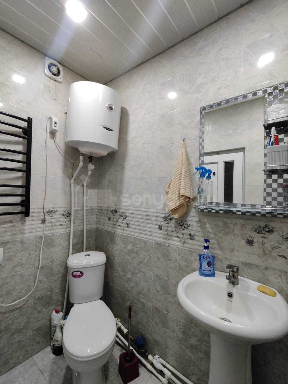 1 Սենյականոց Բնակարան Քարե Շենքում, 18քմ, 2/4 հարկ, Կոսմետիկ Վերանորոգված