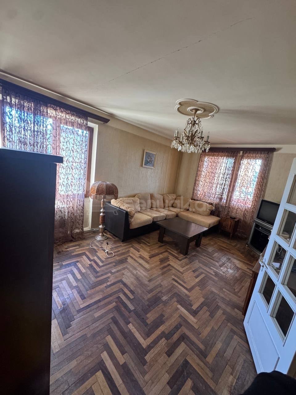 2 Սենյականոց Բնակարան, 65քմ, 8/9 հարկ, Նորմալ Վիճակում, Կահավորված, Արևկող