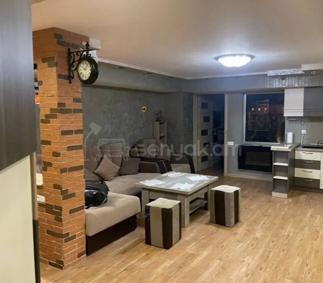 6 Սենյականոց Բնակարան Նորակառույցում, 250քմ, 1/16 հարկ, Կապիտալ Վերանորոգված