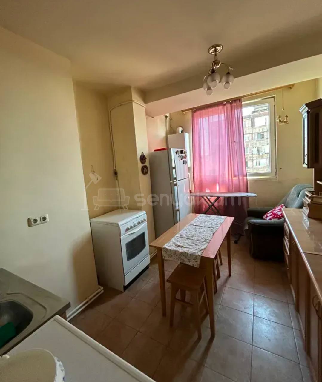 3 Սենյականոց Բնակարան, 51քմ, 10/13 հարկ, Կոսմետիկ Վերանորոգված