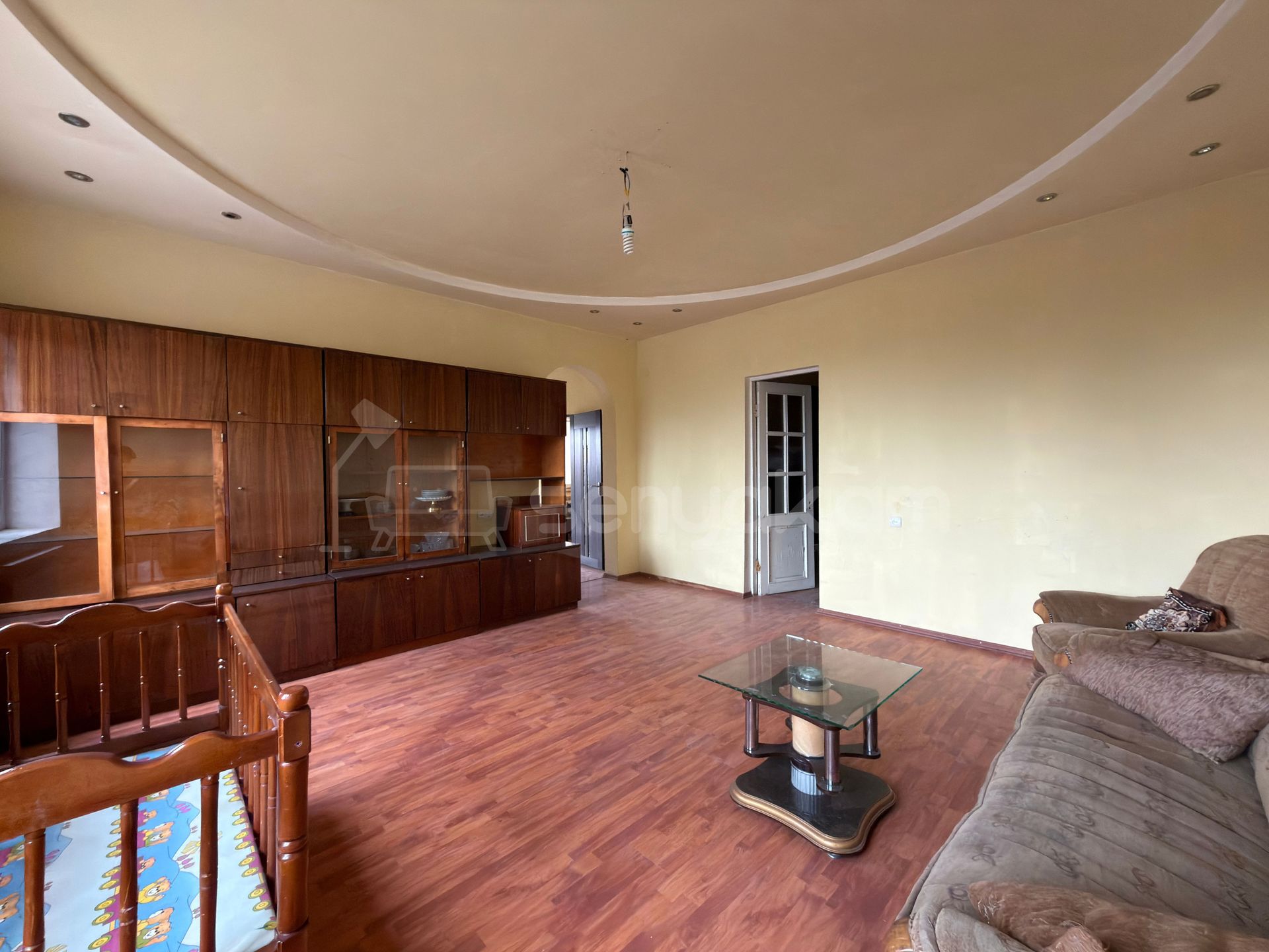 3 Սենյականոց Սեփական Տուն, 129քմ, Կոսմետիկ Վերանորոգված
