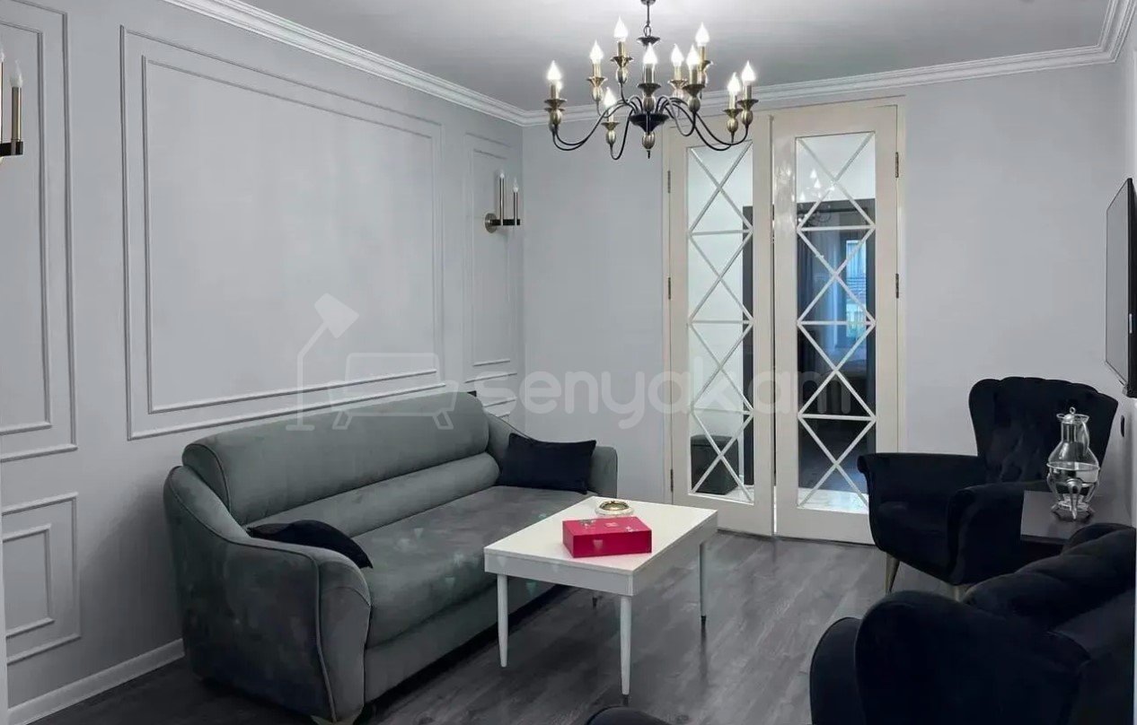 3 Սենյականոց Բնակարան Քարե Շենքում, 77քմ, 4/5 հարկ, Դիզայներական Վերանորոգված