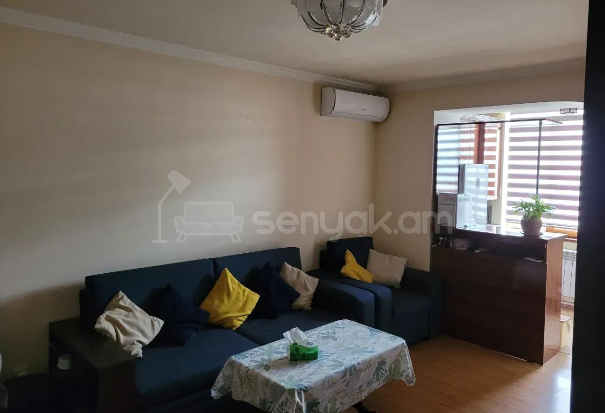 1 Սենյականոց Բնակարան Քարե Շենքում, 45քմ, 5/5 հարկ, Կապիտալ Վերանորոգված