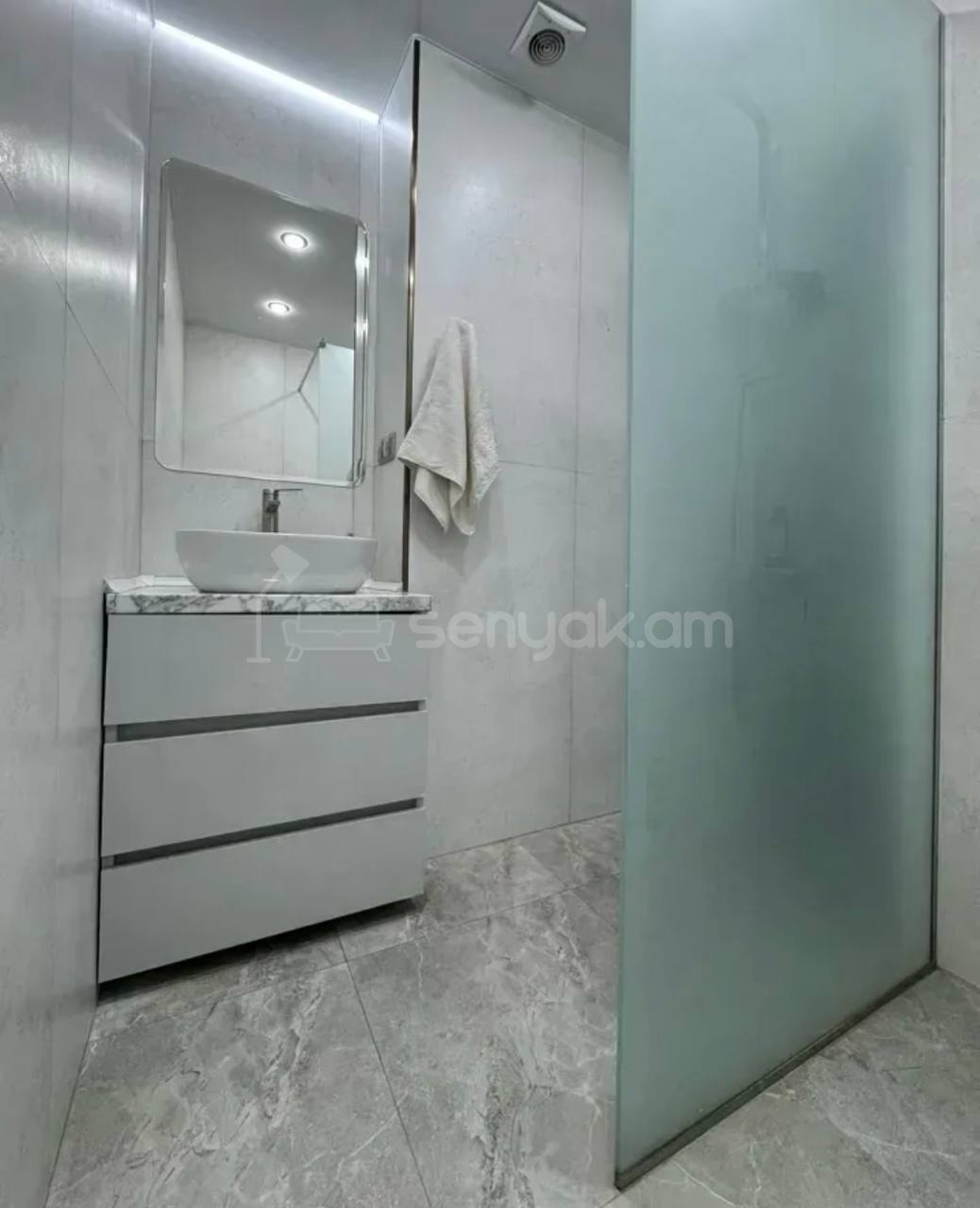 3 Սենյականոց Բնակարան, 79քմ, 8/9 հարկ, Կապիտալ Վերանորոգված, Կահավորված