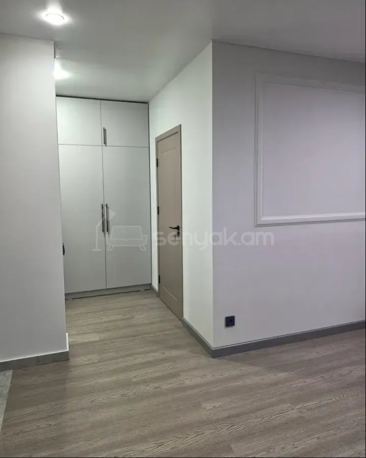 3 Սենյականոց Բնակարան, 60քմ, 7/9 հարկ, Կապիտալ Վերանորոգված