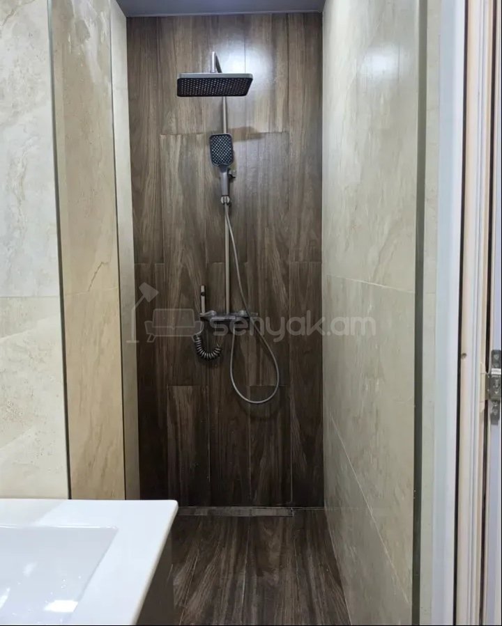 3 Սենյականոց Բնակարան, 60քմ, 7/9 հարկ, Կապիտալ Վերանորոգված