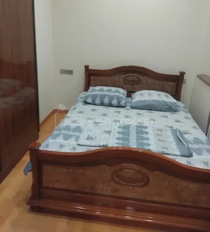 5 Սենյականոց Բնակարան Քարե Շենքում, 210քմ, 2/3 հարկ, Դիզայներական Վերանորոգված, Կահավորված, Արևկող