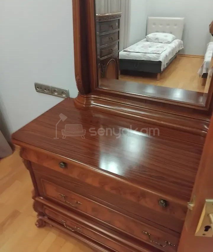 5 Սենյականոց Բնակարան Քարե Շենքում, 210քմ, 2/3 հարկ, Դիզայներական Վերանորոգված, Կահավորված, Արևկող