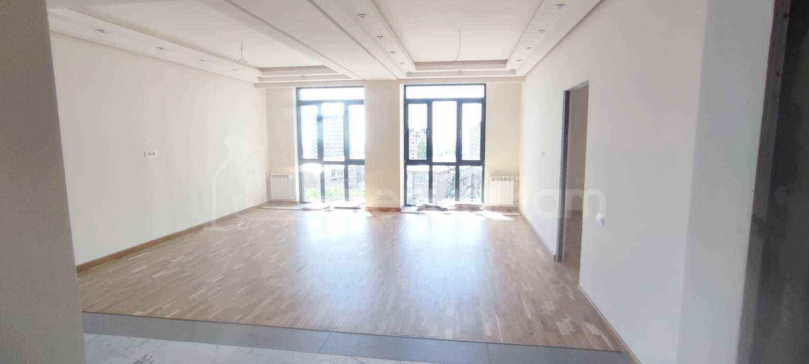 3 Սենյականոց Բնակարան Նորակառույցում, 121քմ, 6/15 հարկ, Կապիտալ Վերանորոգված