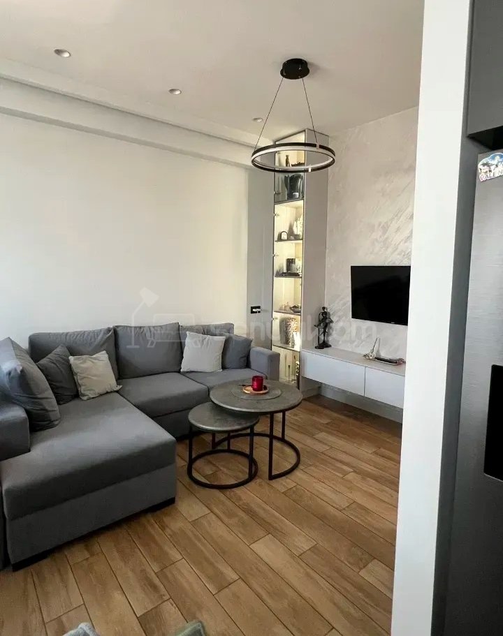 3 Սենյականոց Բնակարան Նորակառույցում, 72քմ, 8/18 հարկ, Դիզայներական Վերանորոգված