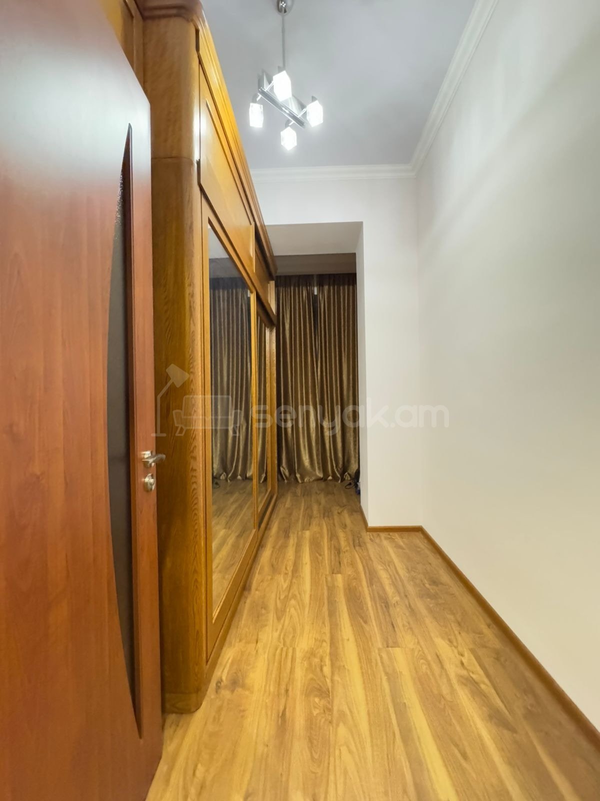 3 Սենյականոց Բնակարան Նորակառույցում, 110քմ, 8/15 հարկ, Կապիտալ Վերանորոգված, Կահավորված, Արևկող